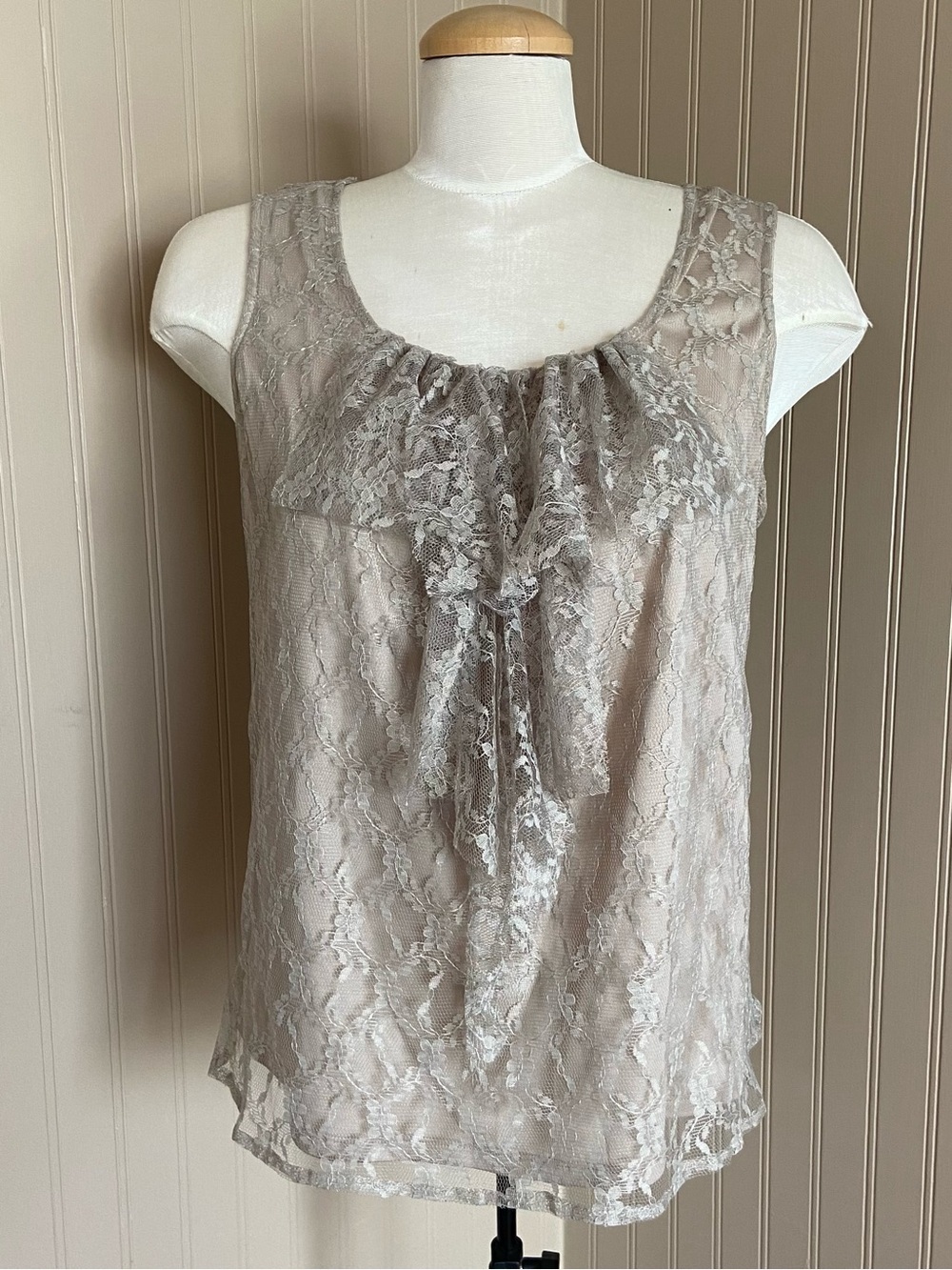 Adiva Y2K Lace Ruffled Sleeveless Tank Top Women’s Size Large